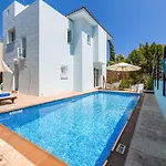 Villa Lela Serena By Ezoria