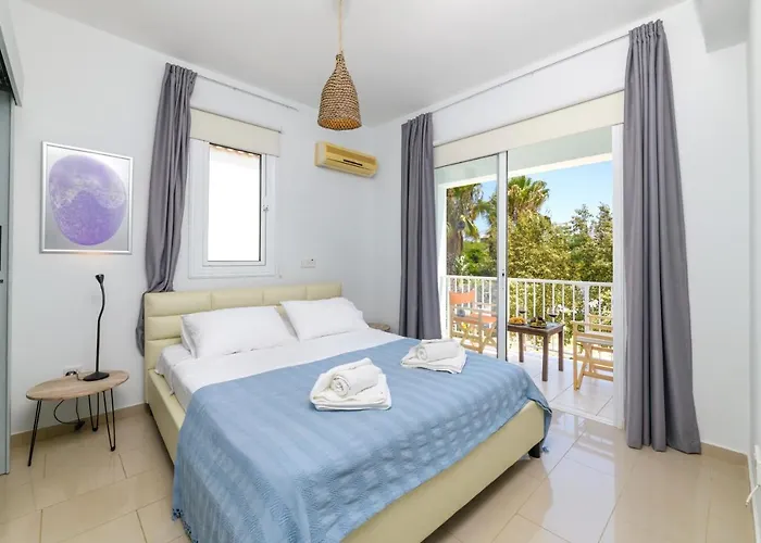 Lela Serena By Ezoria Villa