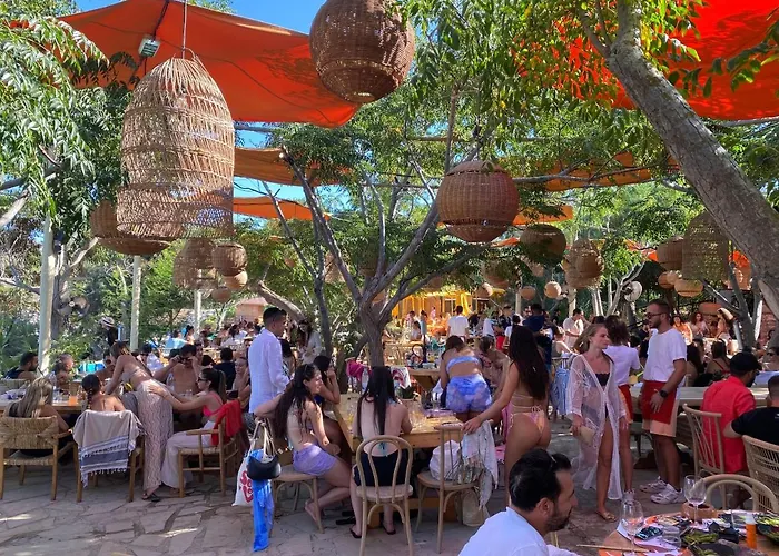 Villa Lela Serena By Ezoria Protaras