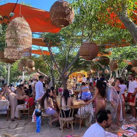 ヴィラ Lela Serena By Ezoria プロタラス